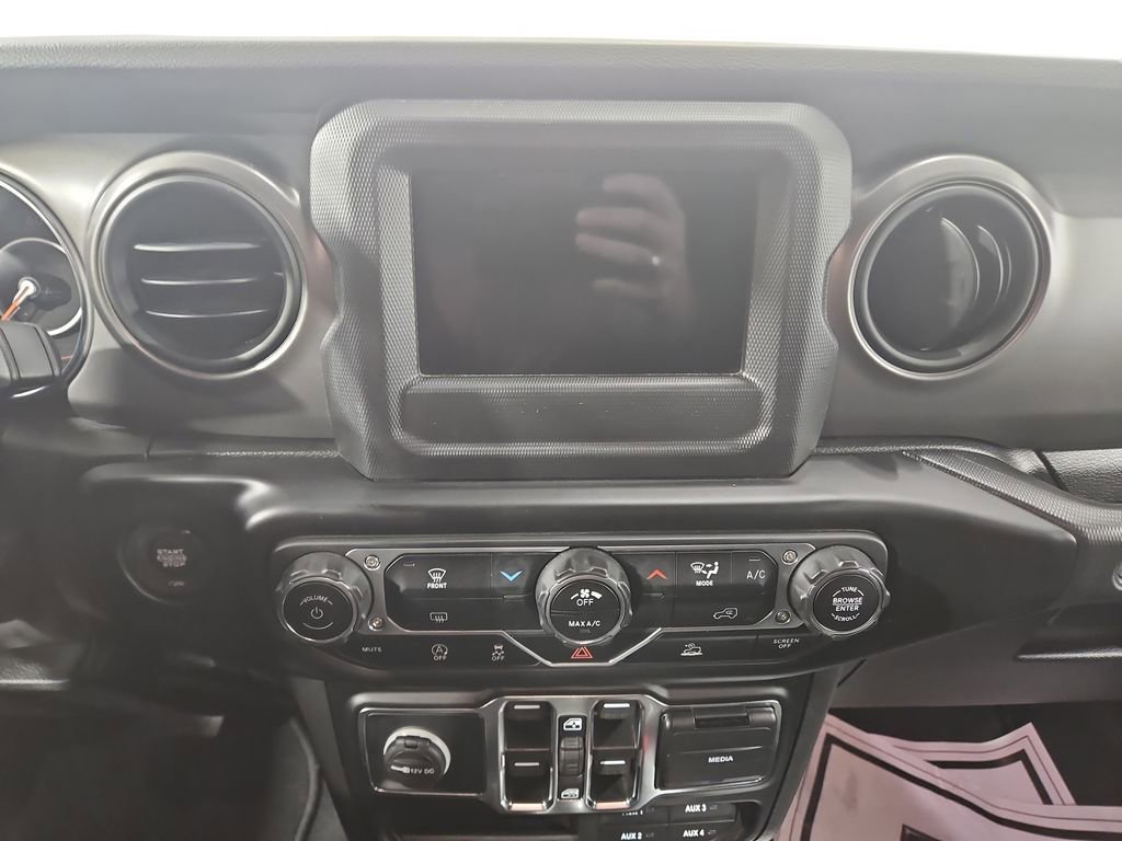 Used 2022 Jeep Wrangler Unlimited Sport AWD/4WD image 19