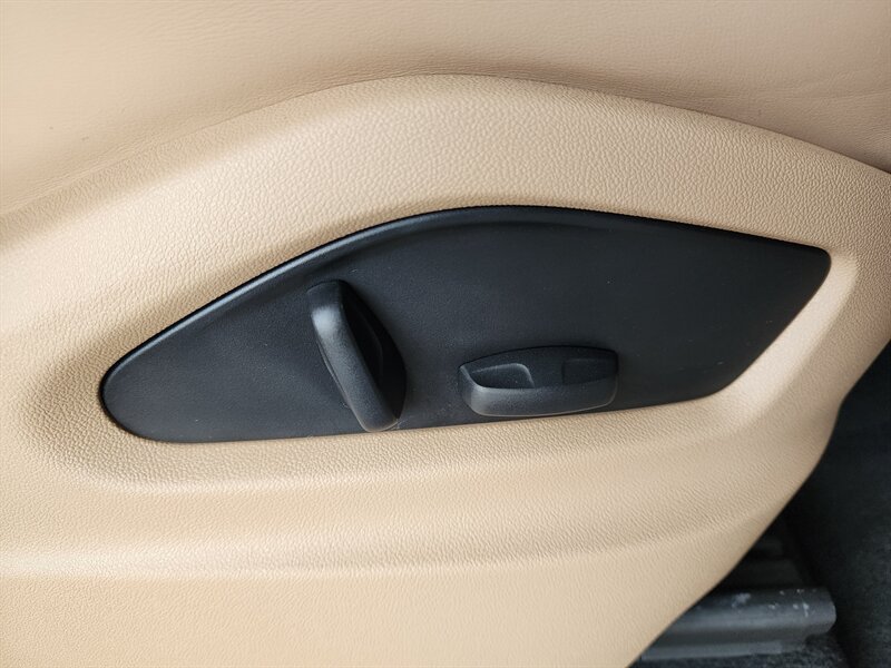Used 2022 Porsche Cayenne Platinum Edition AWD/4WD image 63