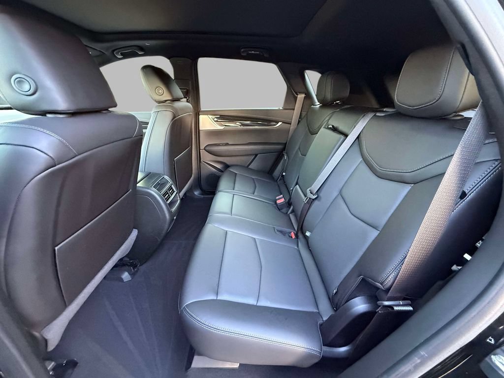 Used 2024 Cadillac XT5 Premium Luxury w/ Technology Package AWD/4WD image 19