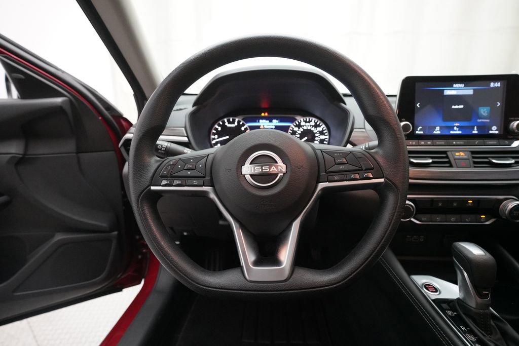 Certified 2023 Nissan Altima 2.5 SV AWD/4WD image 4