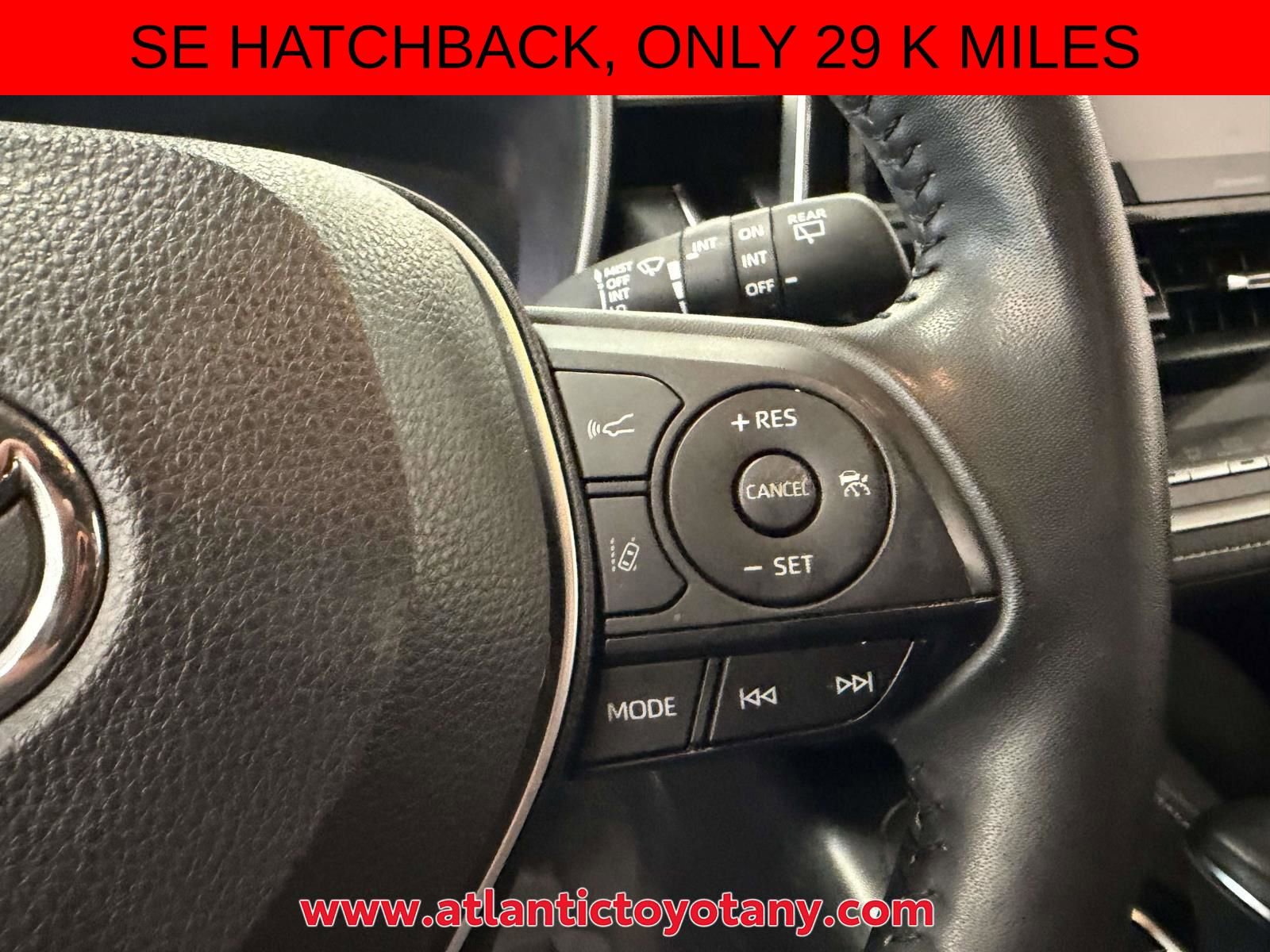 Used 2022 Toyota Corolla SE w/ SE Preferred Package image 21