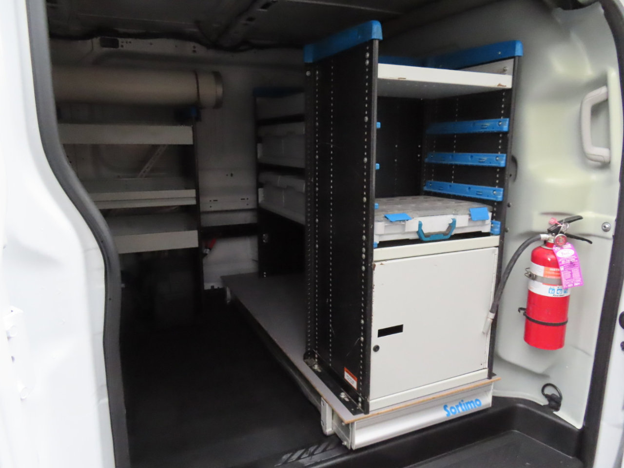 Used 2015 Ford Transit 250 130 Low Roof image 15