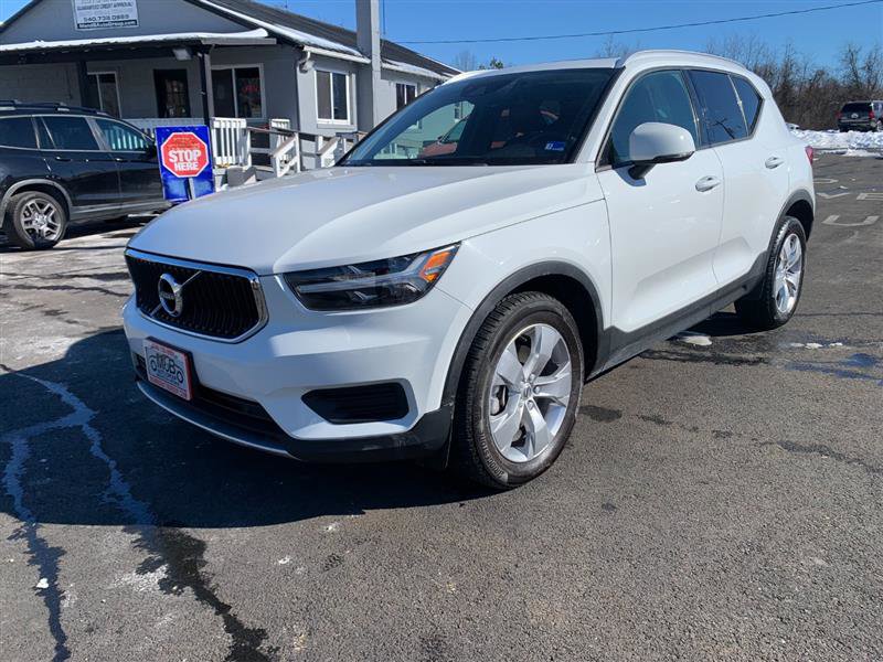 Used 2019 Volvo XC40 T5 Momentum image 12