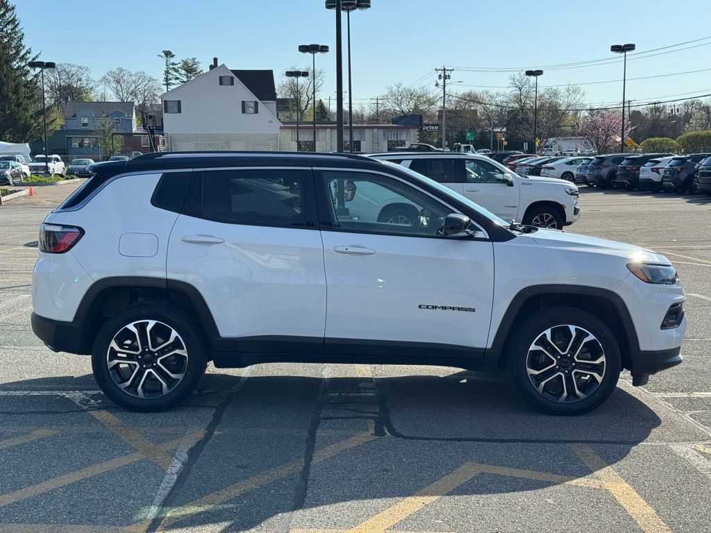 Used 2022 Jeep Compass Limited w/ Sun and Sound Group image 7