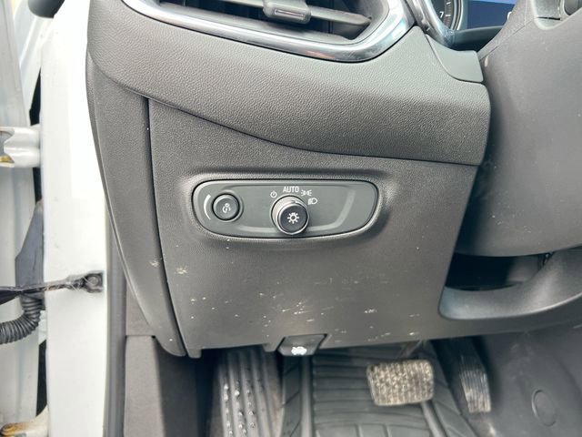 Used 2024 Chevrolet Equinox LT AWD/4WD image 17