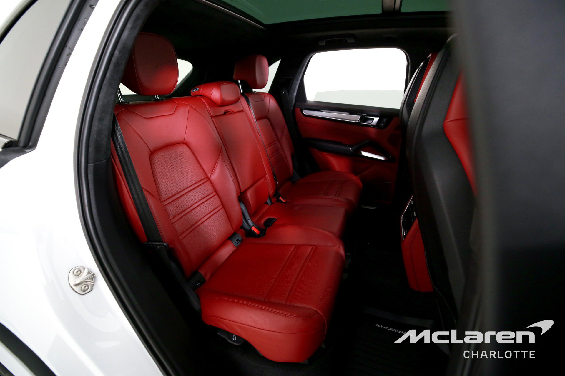 Used 2023 Porsche Cayenne Turbo S image 24