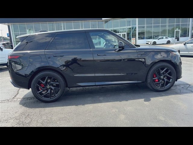 Used 2023 Land Rover Range Rover Sport SE Dynamic AWD/4WD image 9