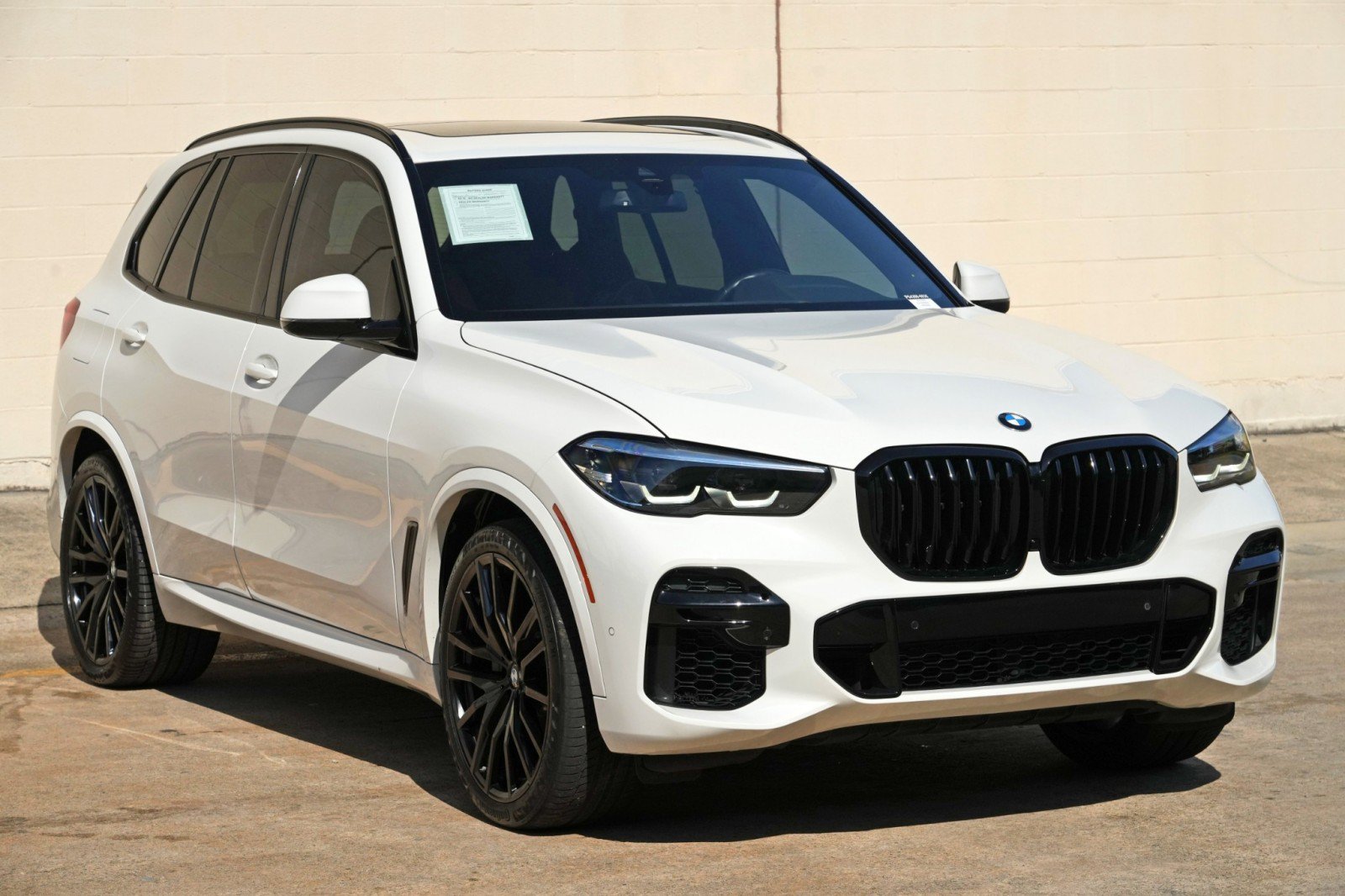 Used 2023 BMW X5 sDrive40i w/ M Sport Package RWD image 54