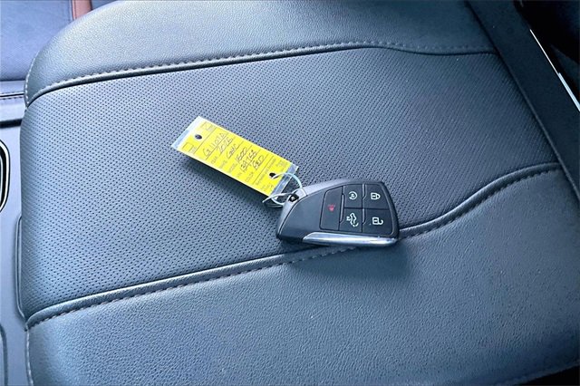 Used 2025 GMC Sierra 1500 AT4 w/ AT4 Premium Package image 36