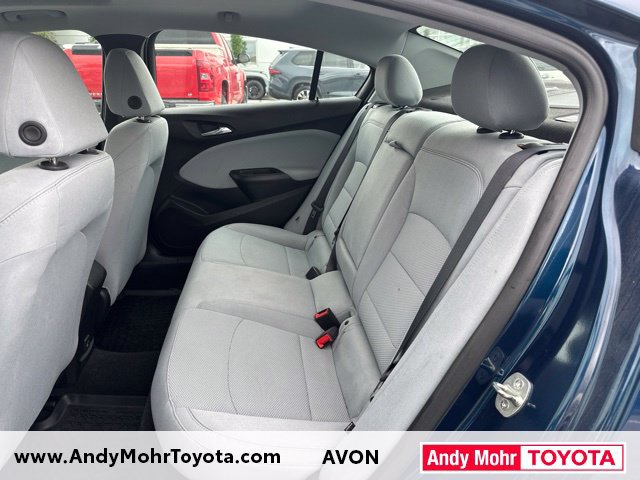 Used 2019 Chevrolet Cruze LT w/ Sun And Sound Package FWD image 10