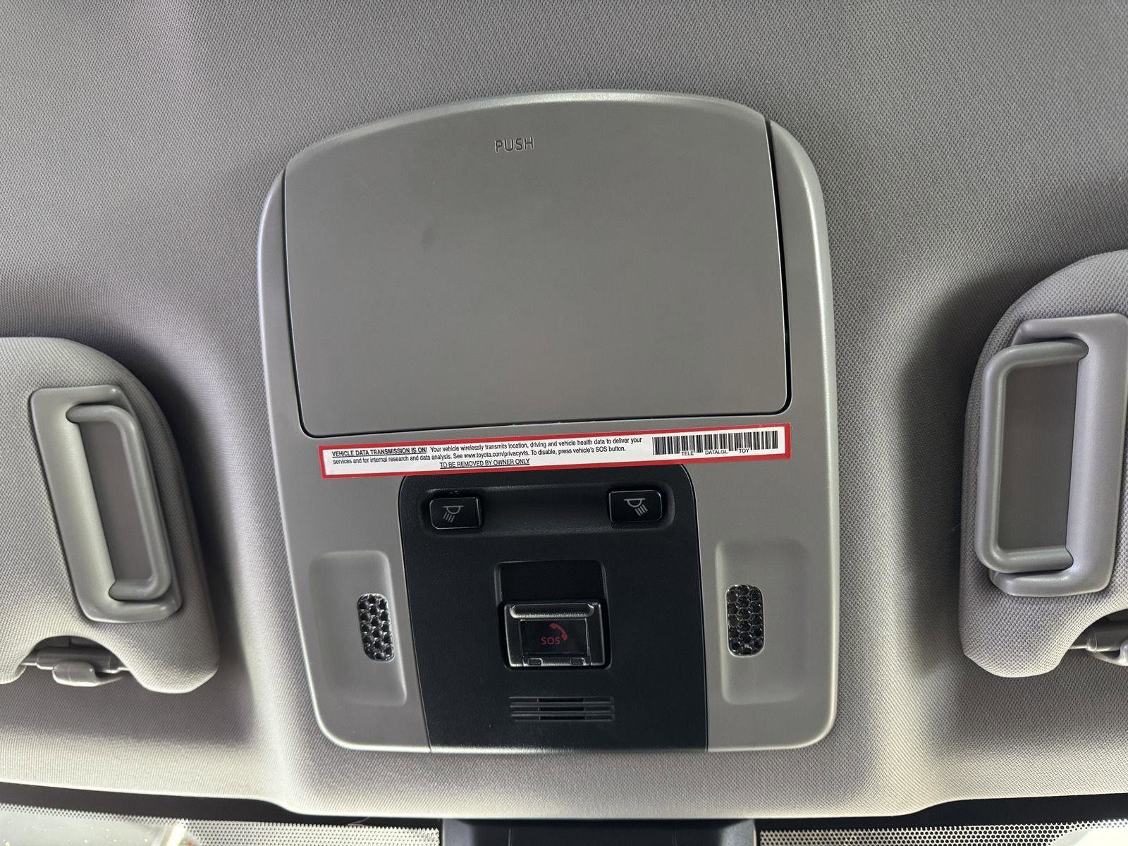 Used 2022 Toyota Camry SE image 32