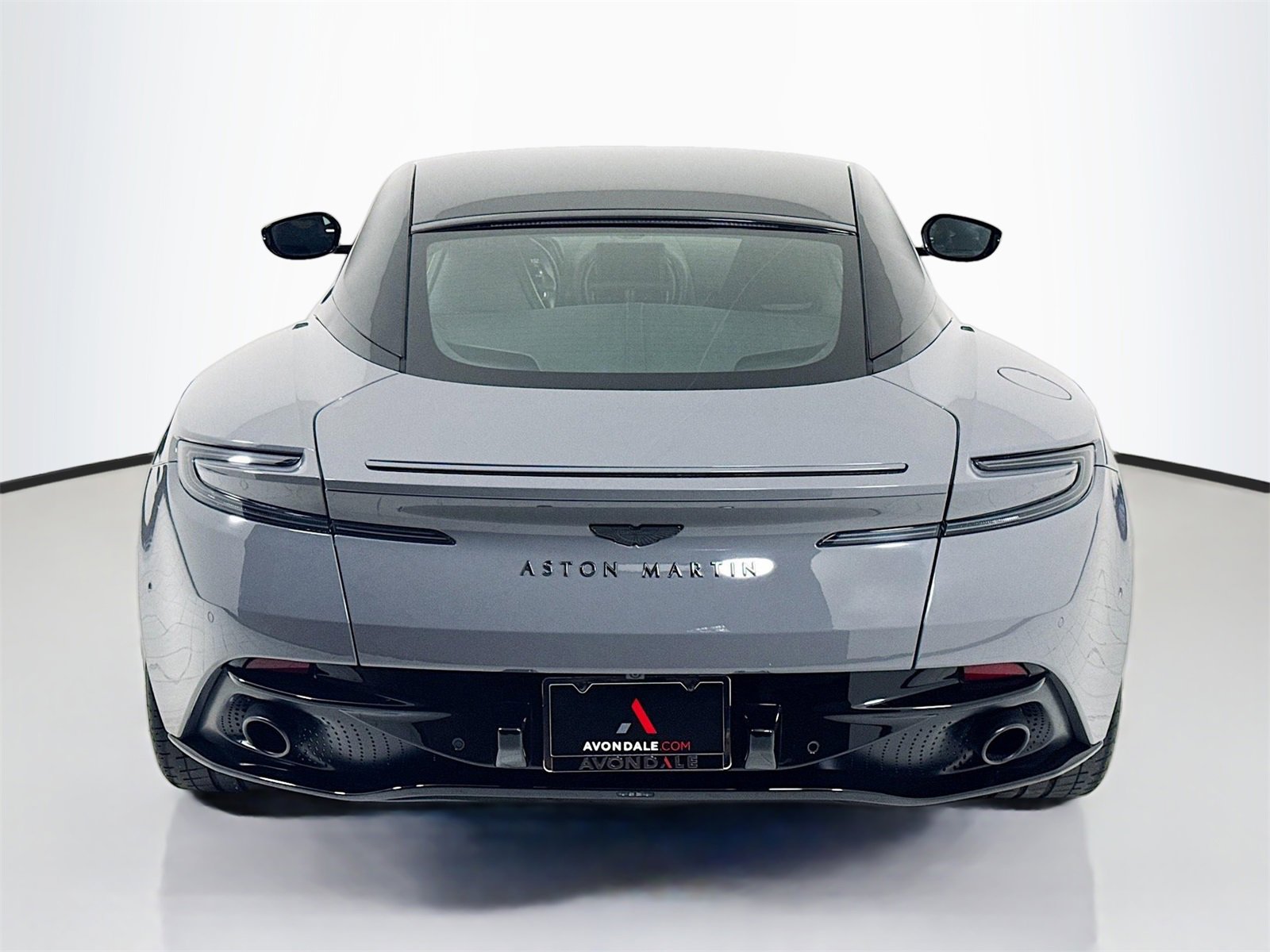 Used 2022 Aston Martin DB11 Coupe image 6