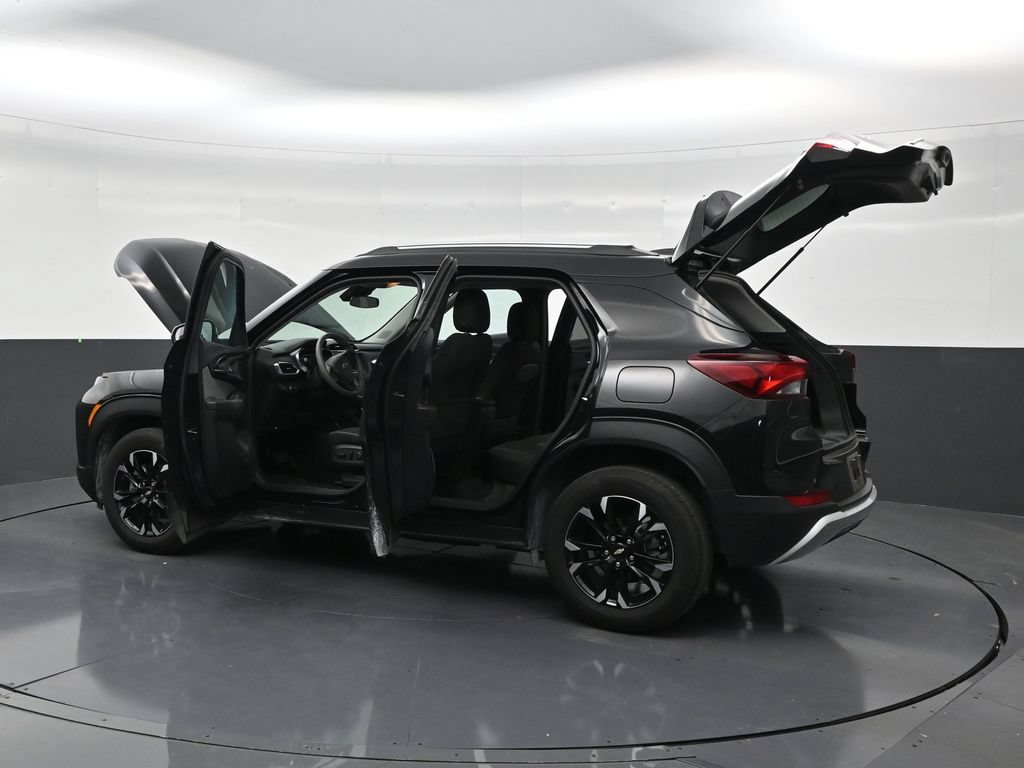 Used 2023 Chevrolet TrailBlazer LT FWD image 31