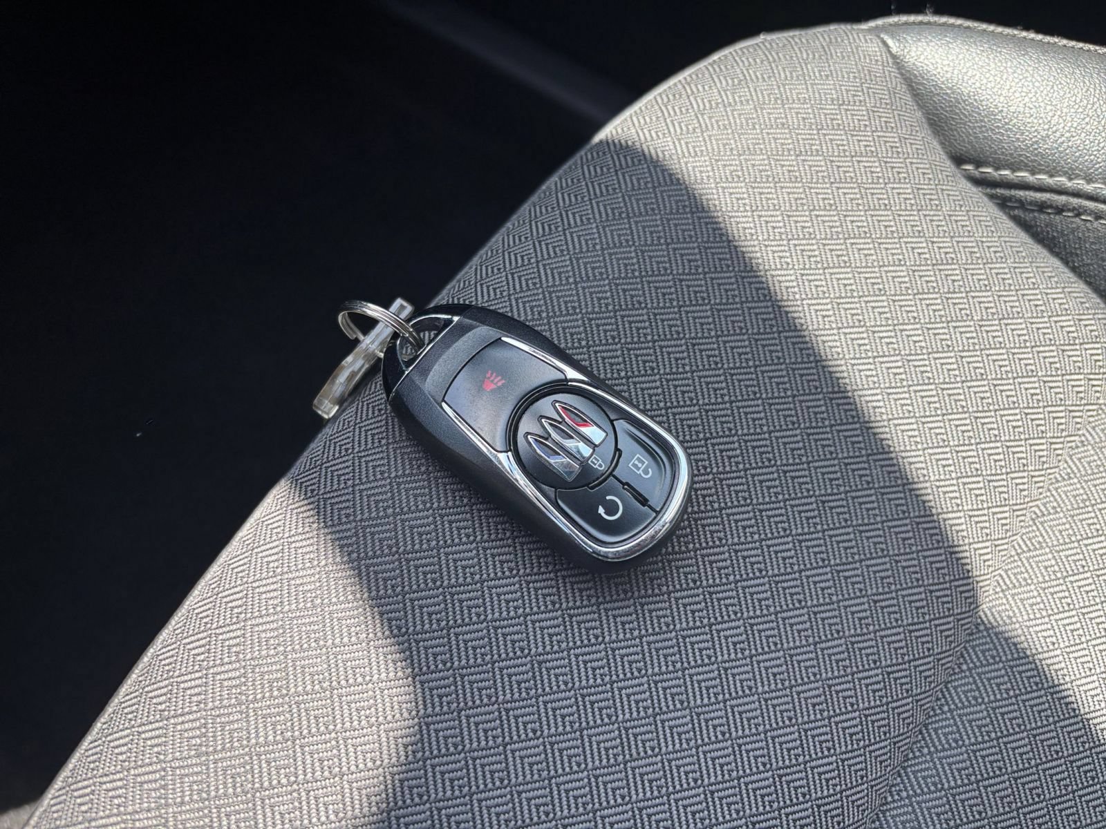 Used 2025 Buick Encore GX Preferred FWD image 21
