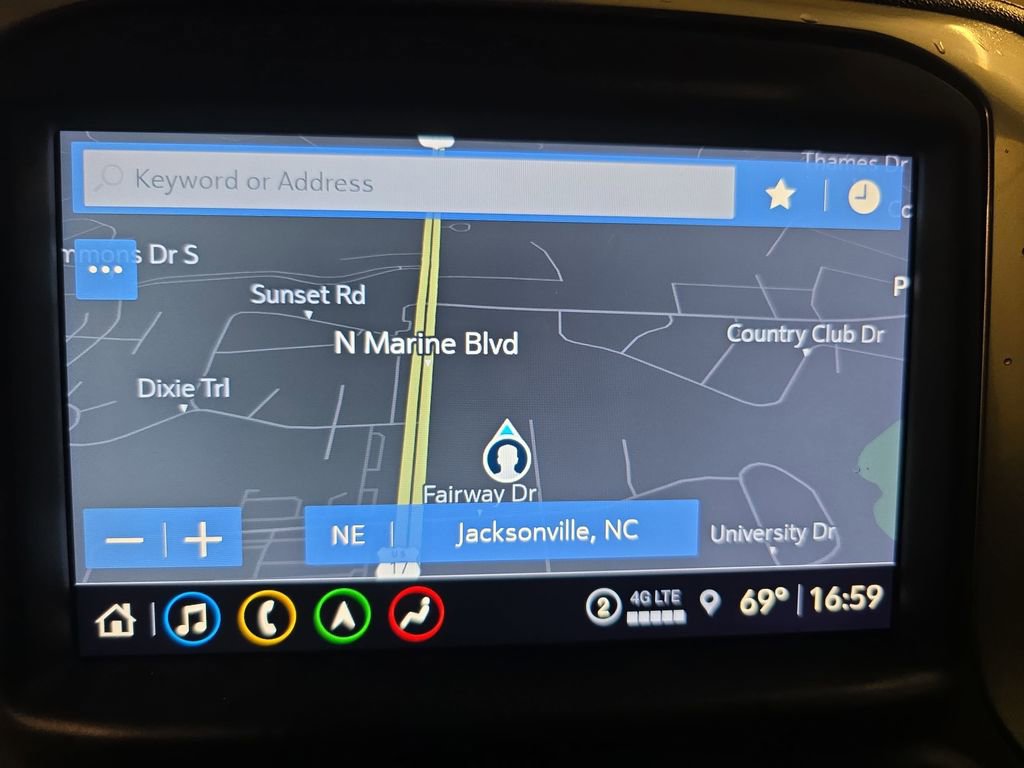 Used 2022 Chevrolet Silverado 2500 LTZ w/ LTZ Premium Package image 19