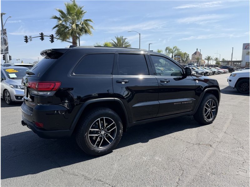 Used 2018 Jeep Grand Cherokee Trailhawk w/ Trailhawk Luxury Group image 68