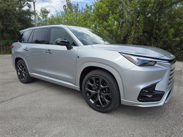 New 2025 Lexus TX 500h AWD image 1