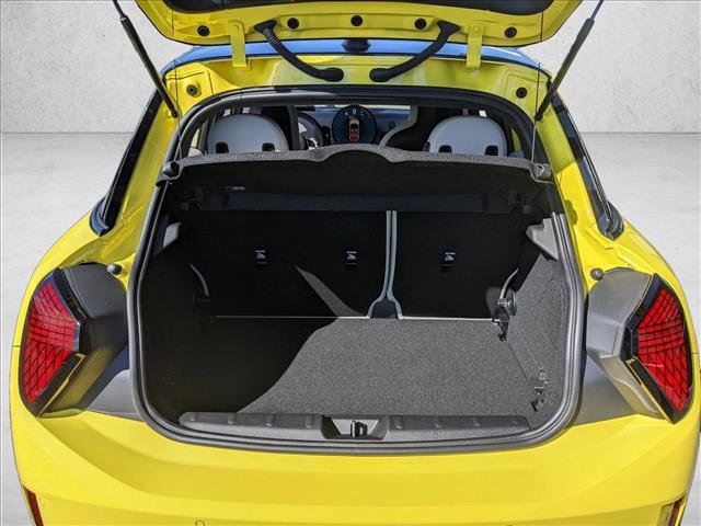 Certified 2025 MINI Cooper S image 6