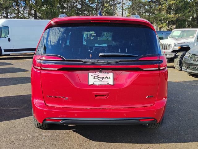 New 2026 Chrysler Pacifica Select w/ S Appearance Package image 35