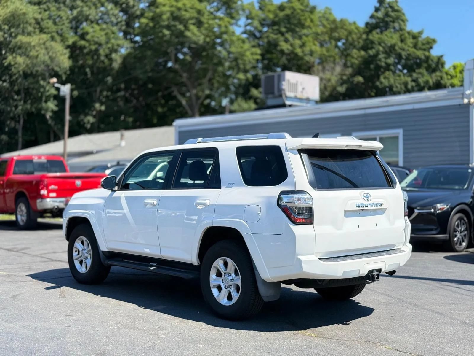 Used 2015 Toyota 4Runner SR5 Premium AWD/4WD image 4