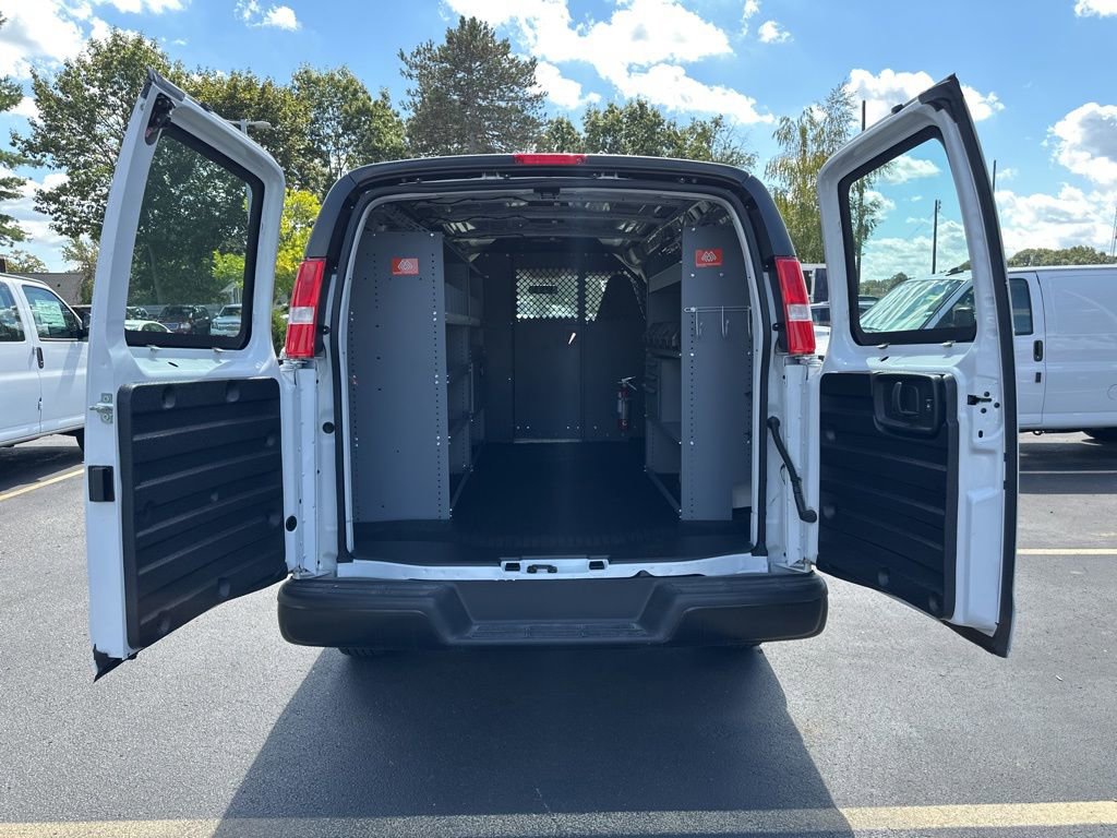 New 2025 Chevrolet Express 2500 w/ Communications Package image 18