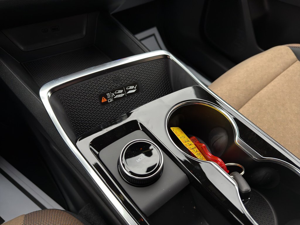 New 2026 Chevrolet Equinox ACTIV w/ Safety and Technology Package image 12