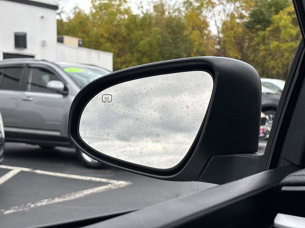 Used 2015 Toyota Corolla S Plus image 24