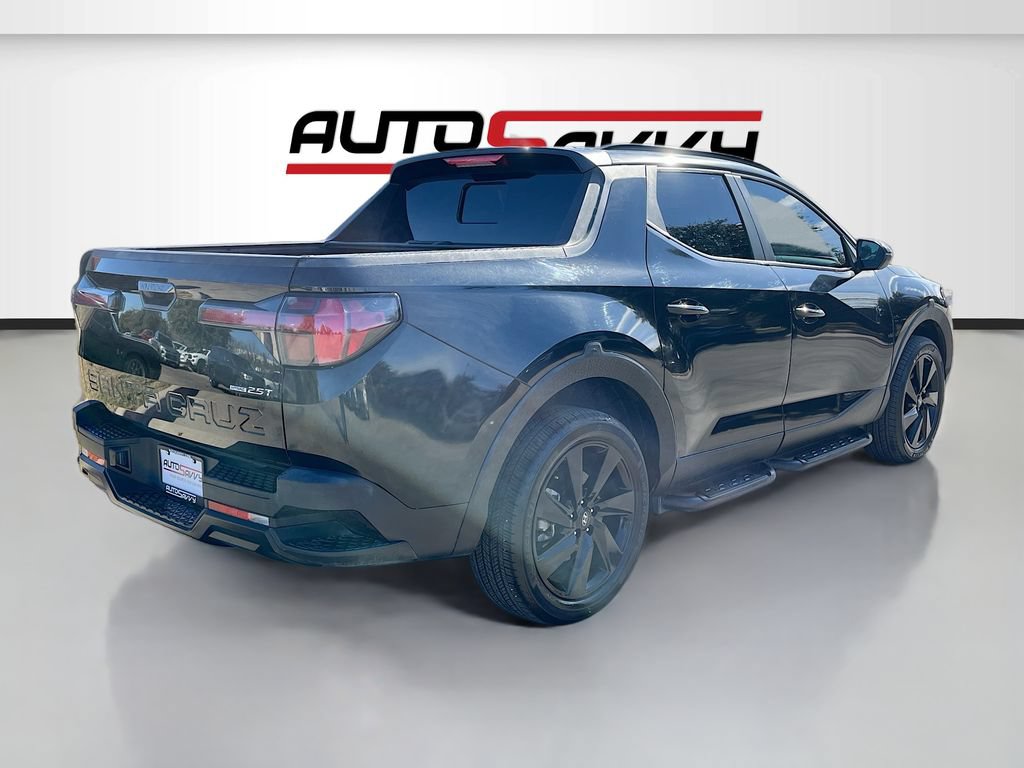 Used 2023 Hyundai Santa Cruz Night AWD/4WD image 7