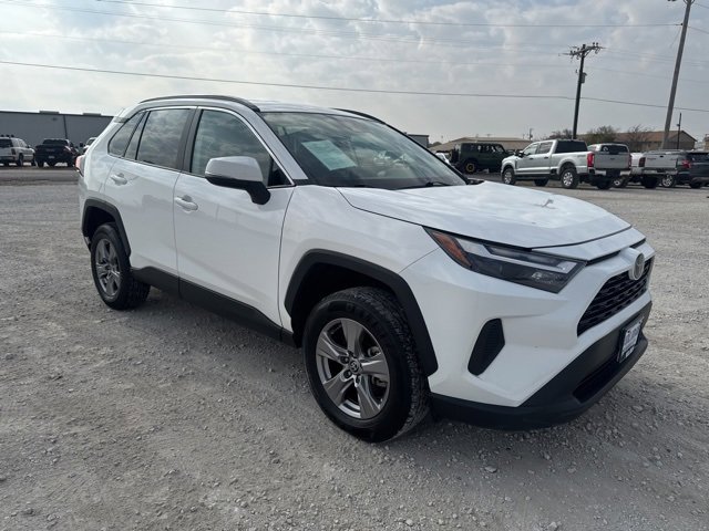 Used 2025 Toyota RAV4 XLE image 7