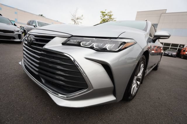Used 2020 Toyota Avalon XLE w/ Moonroof Package FWD image 18