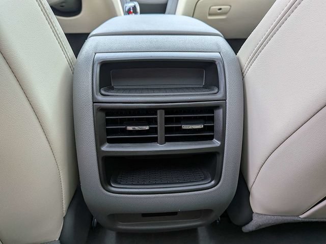 Certified 2024 Cadillac XT5 Premium Luxury FWD image 18