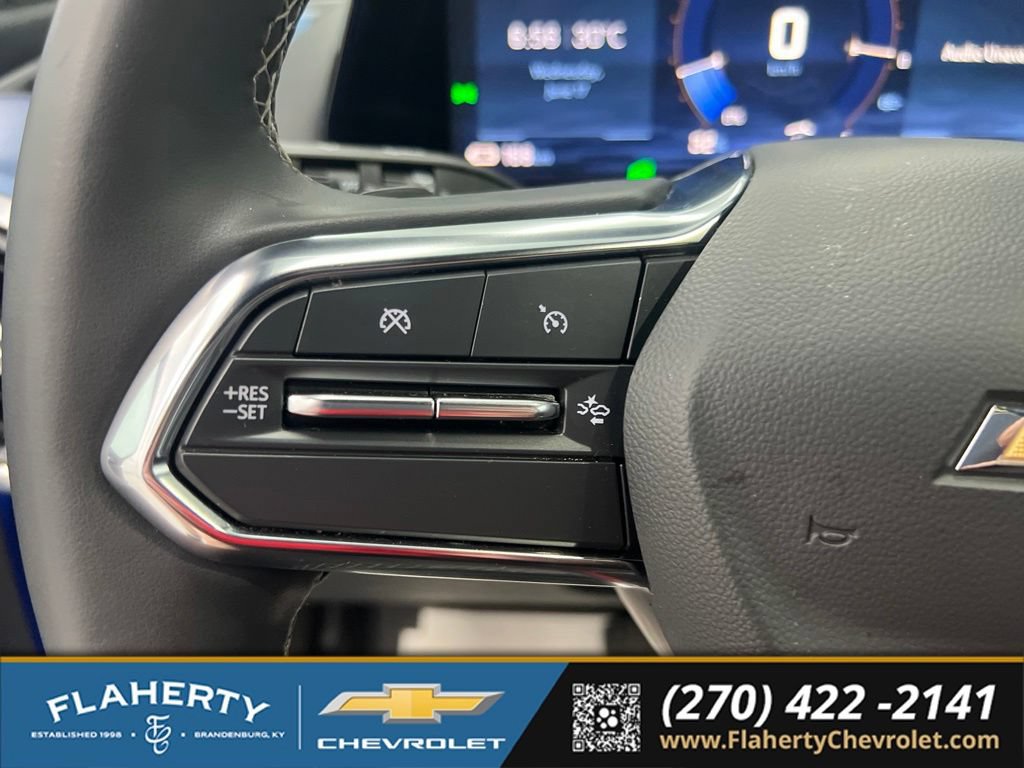 Used 2024 Chevrolet Equinox EV LT FWD image 23