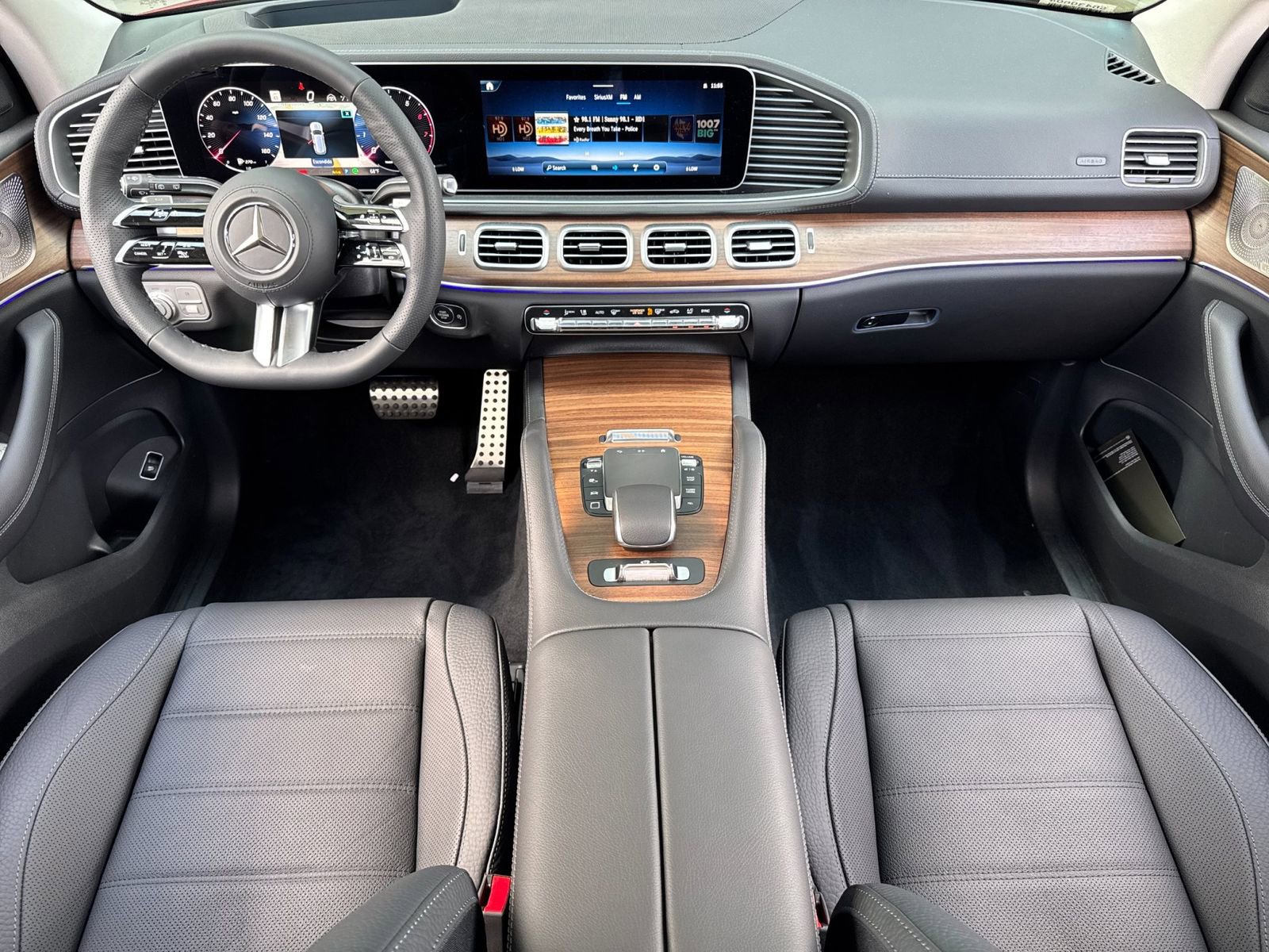 New 2025 Mercedes-Benz GLS 450 4MATIC image 14