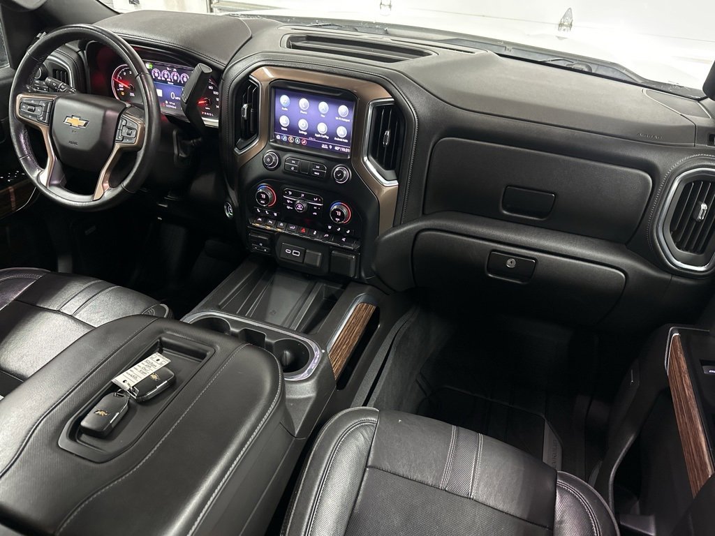 Used 2019 Chevrolet Silverado 1500 High Country w/ Technology Package image 13