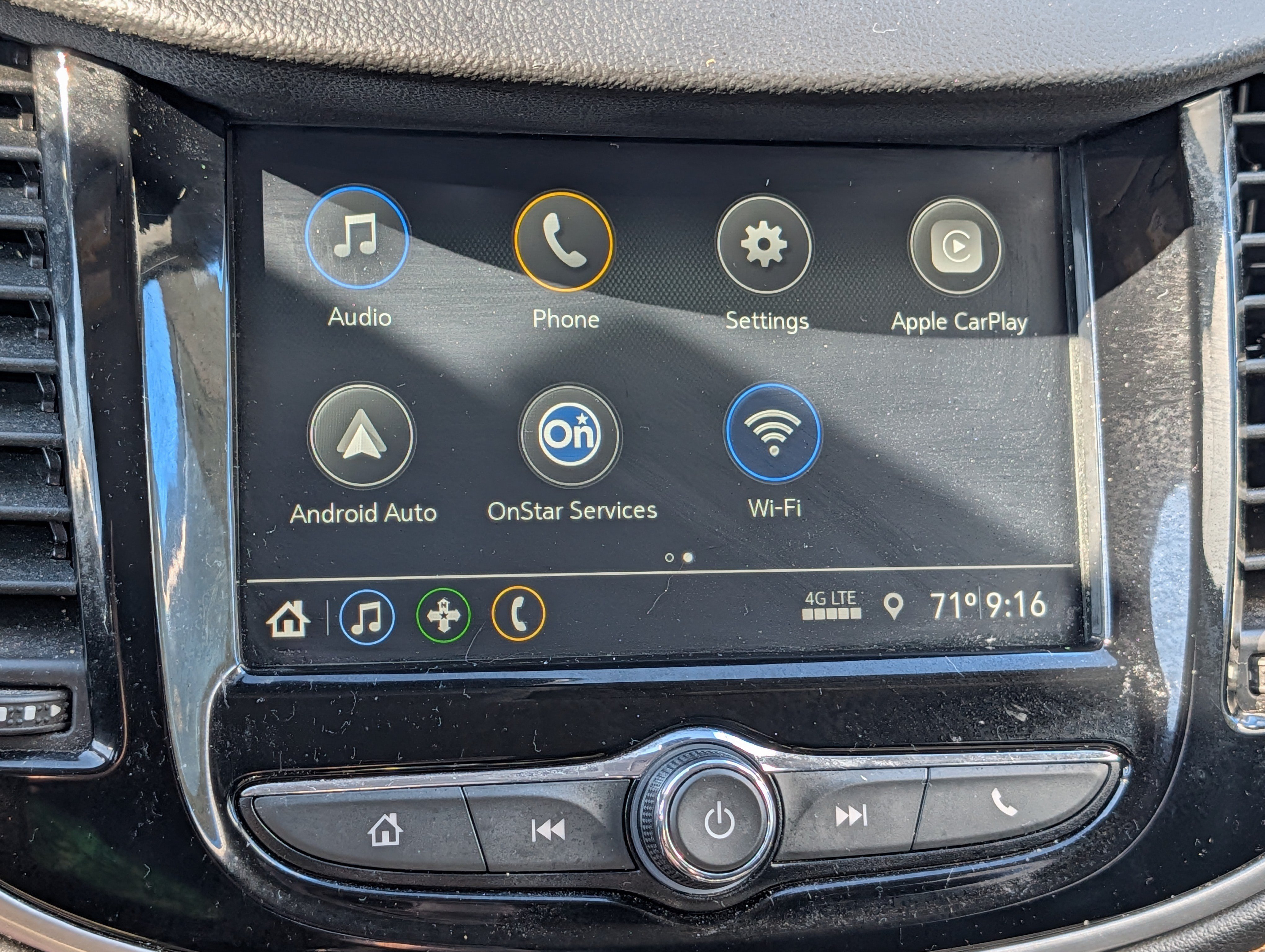Certified 2019 Chevrolet Trax LT w/ LT Convenience Package AWD/4WD image 18