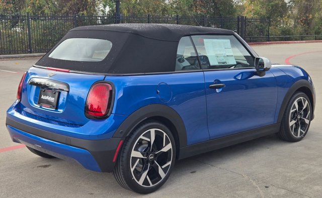New 2026 MINI Cooper S image 2