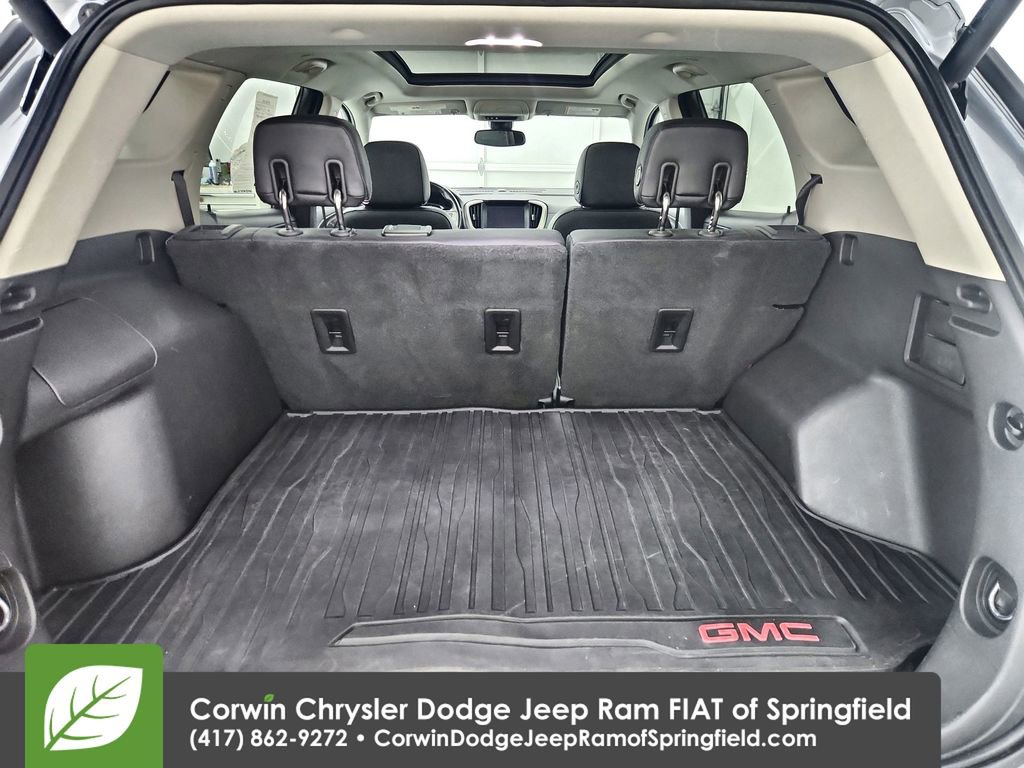 Used 2020 GMC Terrain Denali w/ Denali Premium Package FWD image 23