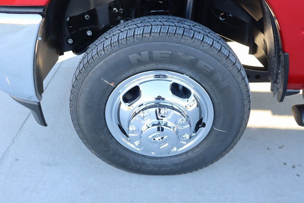 New 2026 RAM 3500 Tradesman image 17