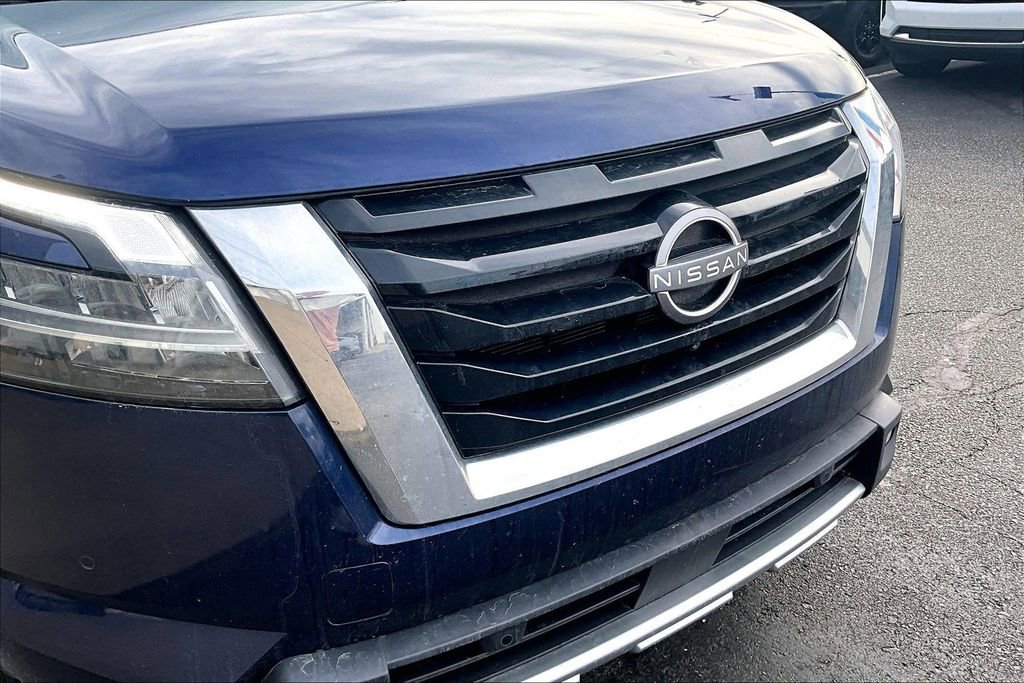 Used 2022 Nissan Pathfinder SL image 5