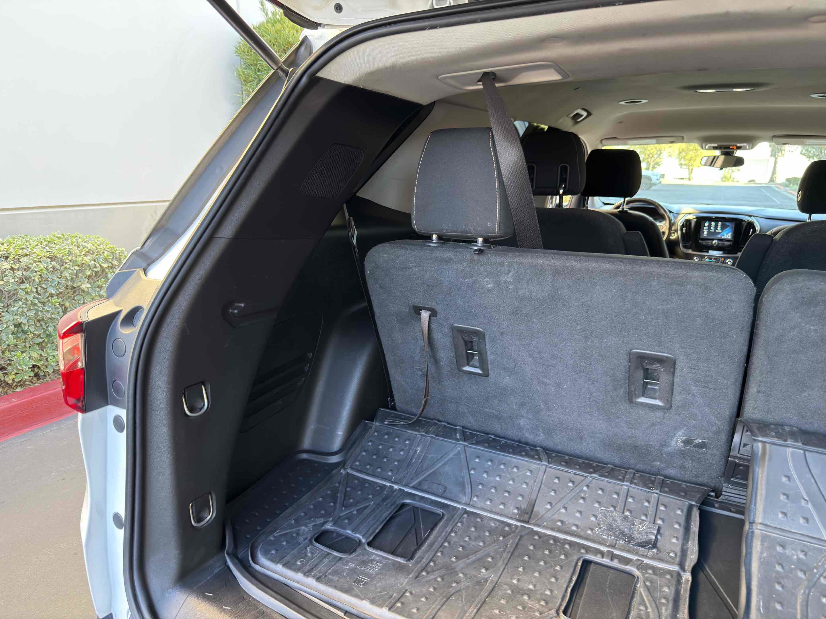 Used 2018 Chevrolet Traverse LT w/ LPO, Black Accent Package image 73