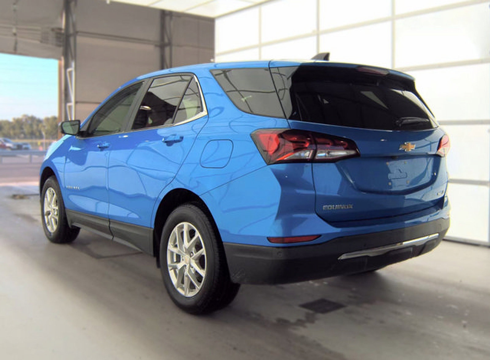 Certified 2024 Chevrolet Equinox LT AWD/4WD image 4