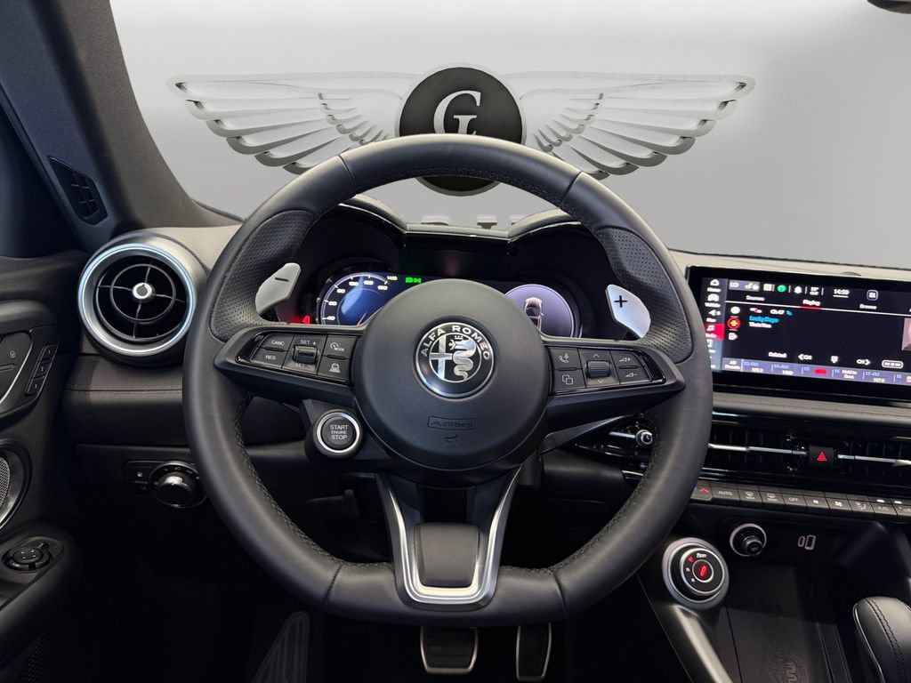 Used 2024 Alfa Romeo Tonale Veloce AWD/4WD image 12