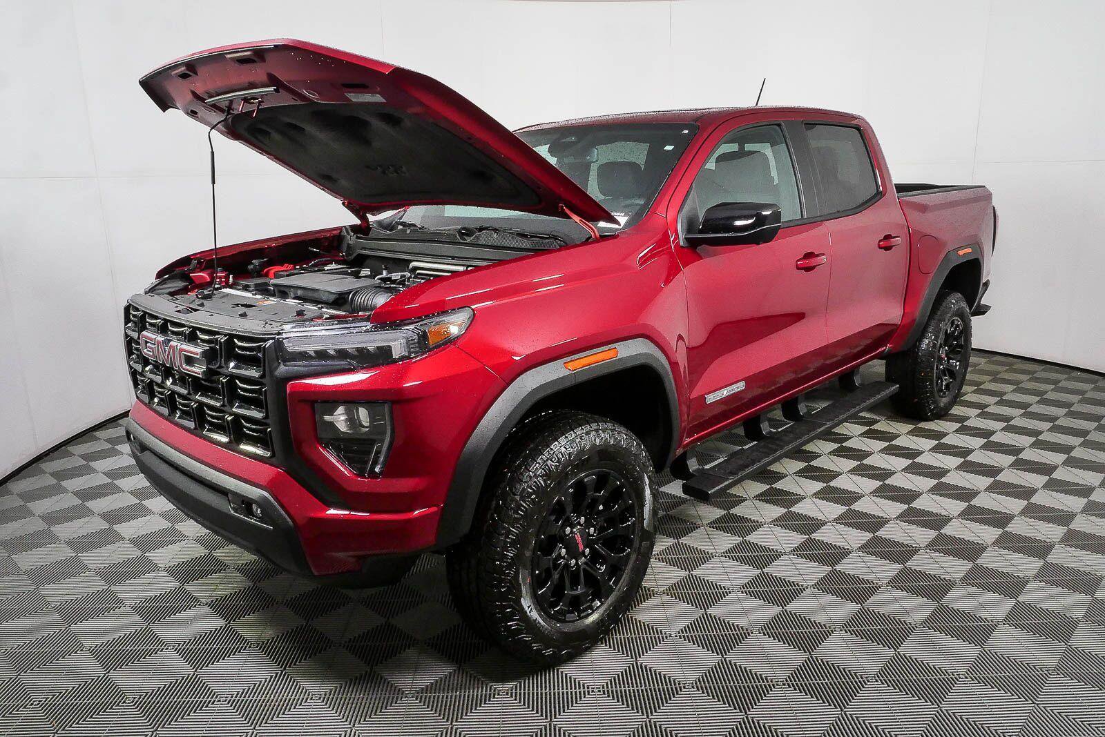 New 2026 GMC Canyon Elevation w/ Convenience Package RWD image 30