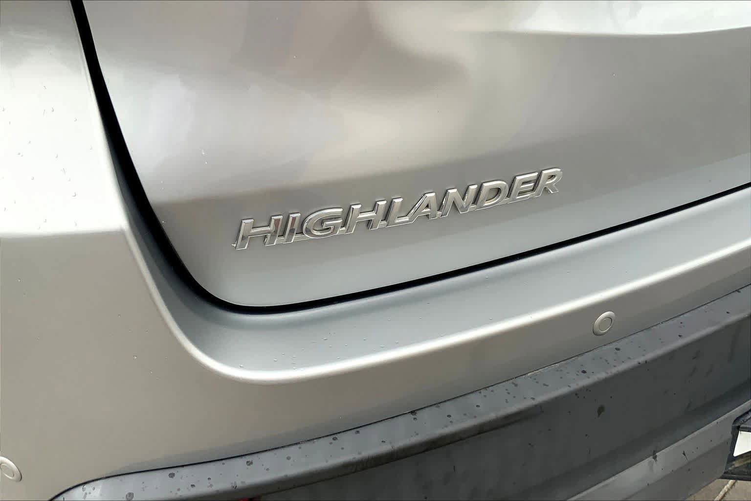 Used 2014 Toyota Highlander Limited AWD/4WD image 30