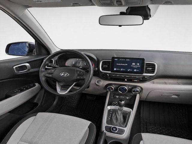 Used 2025 Hyundai Venue SEL FWD image 16