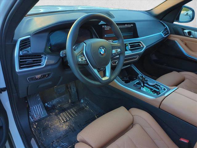 Used 2023 BMW X5 xDrive45e w/ Climate Comfort Package image 10