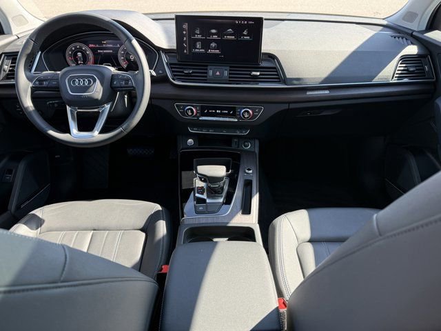 Certified 2023 Audi Q5 2.0T Premium Plus w/ Premium Plus Package AWD/4WD image 13