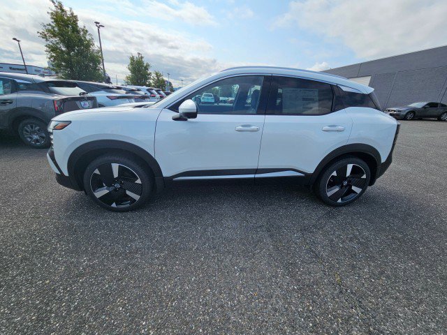 New 2025 Nissan Kicks SR w/ SR Premium Package image 4