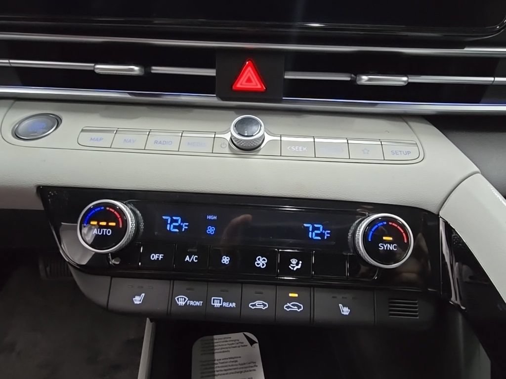 New 2026 Hyundai Elantra Limited FWD image 27