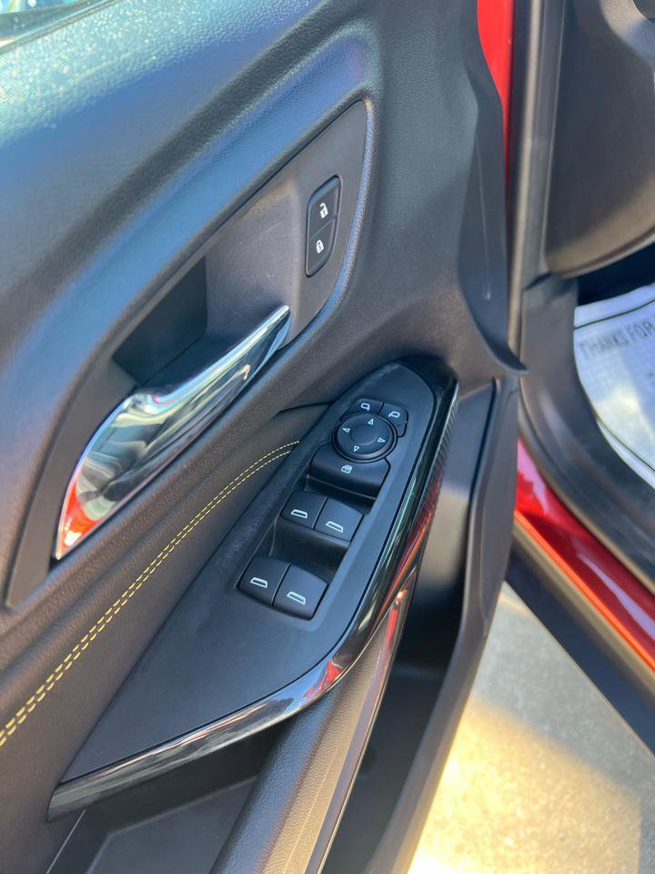 Used 2024 Chevrolet Trax ACTIV w/ Sunroof Package image 11